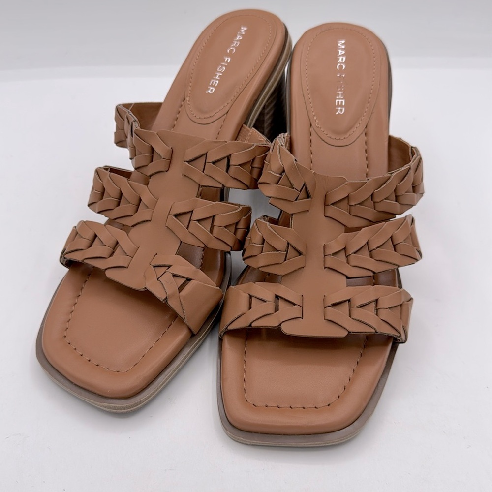 NWOB Marc Fisher MATINA Brown Faux Leather Block Heel Sandals Women’s Size 9m